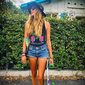 Meet your Posher, Sabaya